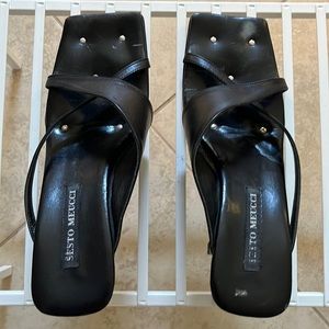 Sesto Meucci size 6 Stylish blk leather sandals